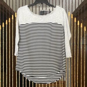 Express Womens Gray With Black & White Stripes 3/4 Sleeve Top Size XS Or Small